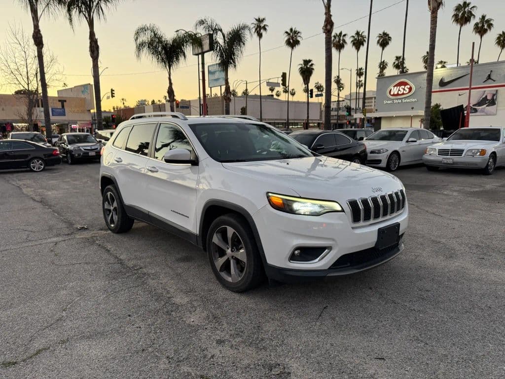 2019 Jeep Cherokee — photo 1