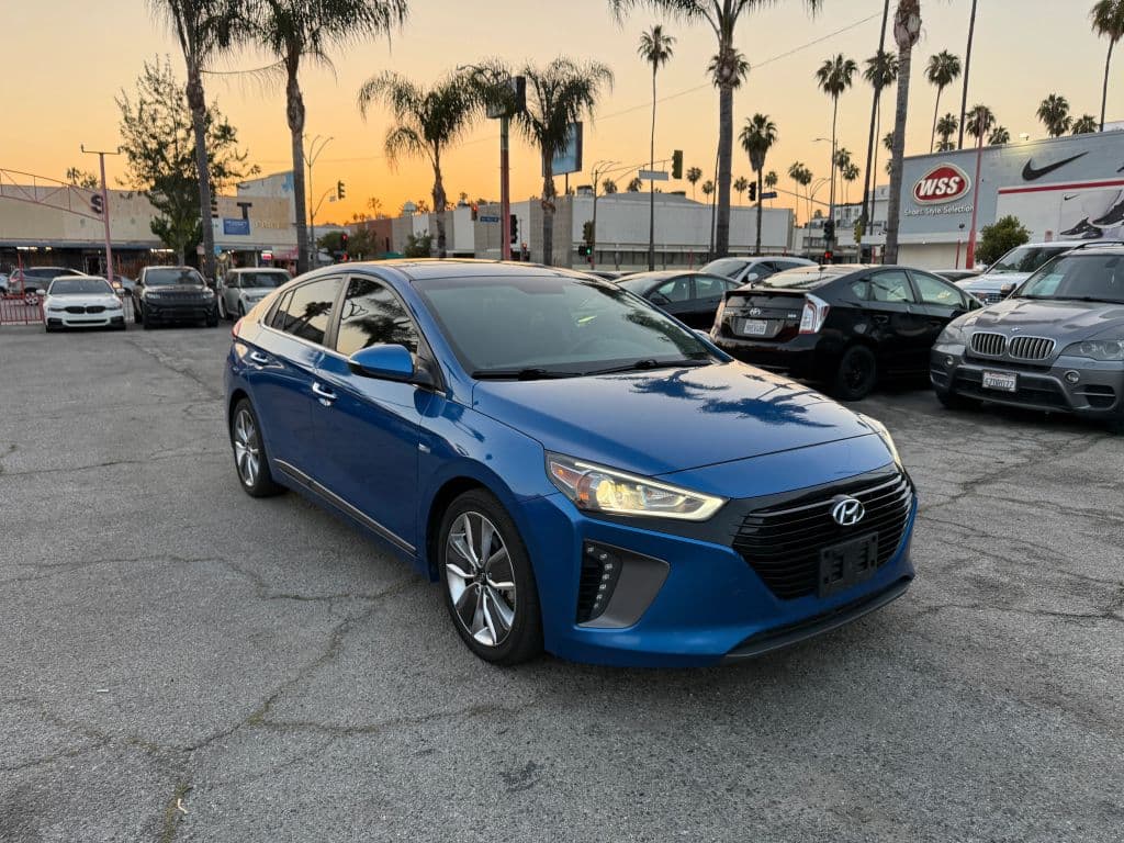2017 Hyundai Ioniq Hybrid — photo 1