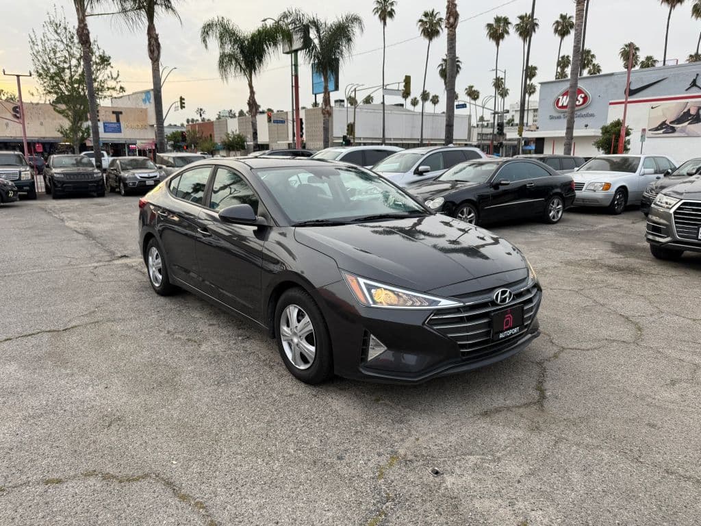 2020 Hyundai Elantra — photo 1
